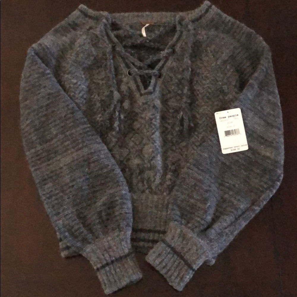 Free People Sweater, NWT, Size S🖤